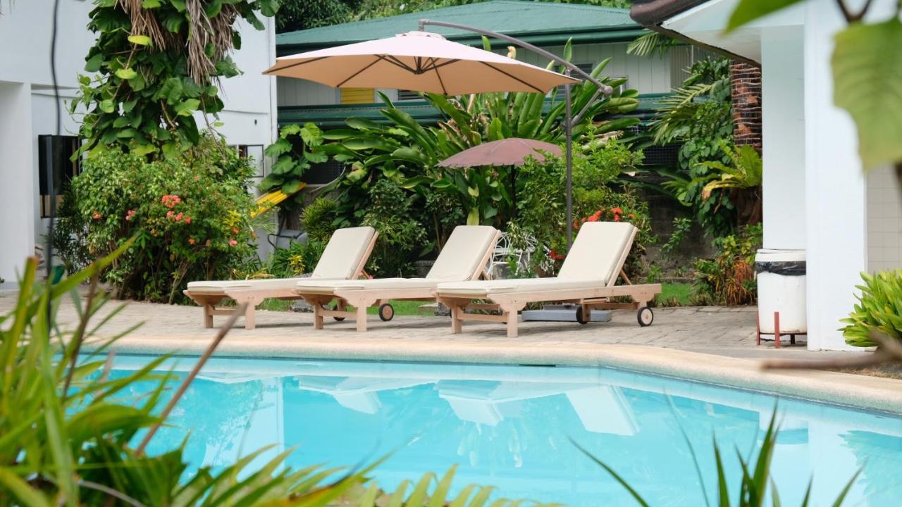 Red Knight Gardens Hotel Davao City Buitenkant foto