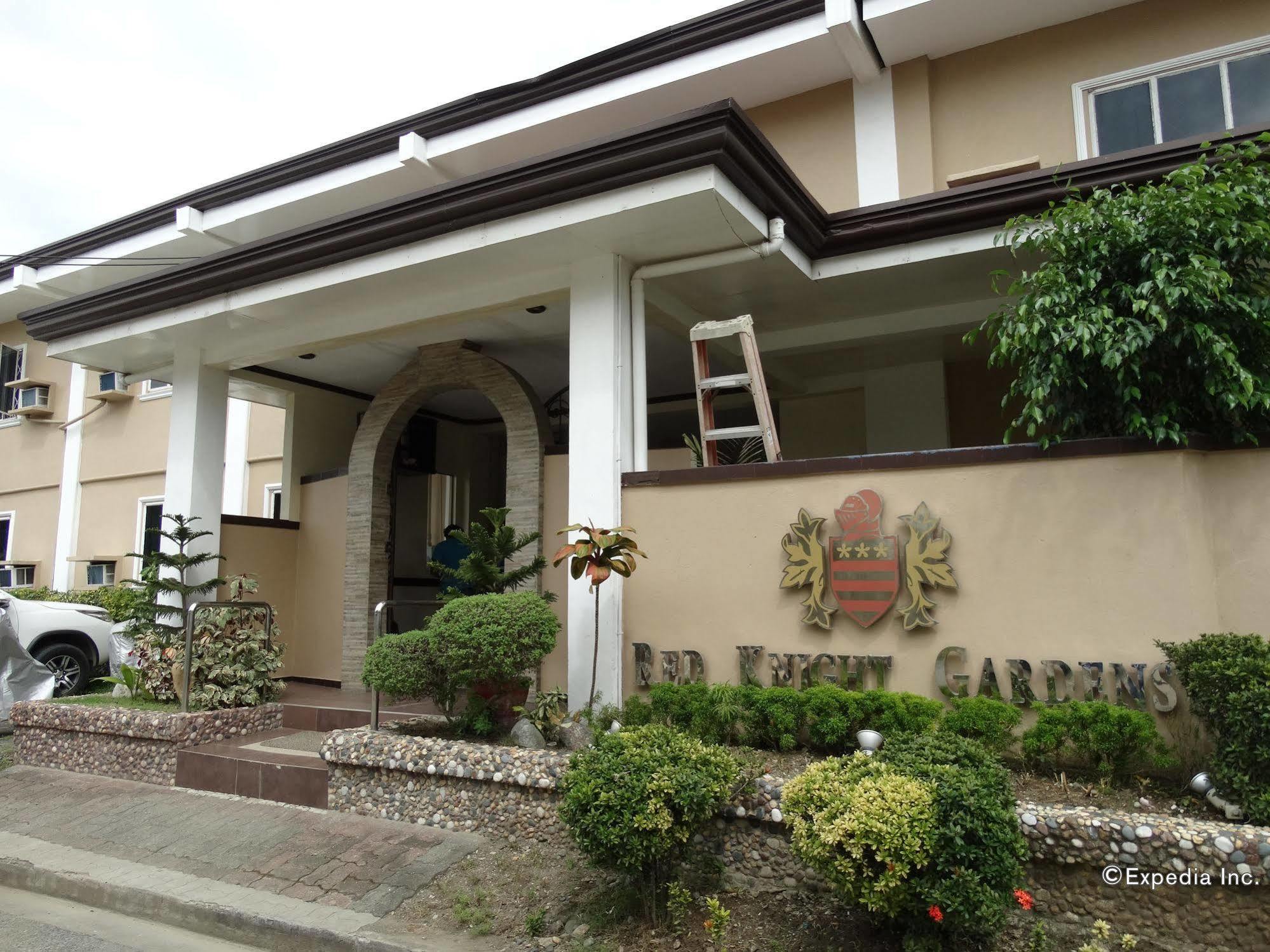 Red Knight Gardens Hotel Davao City Buitenkant foto